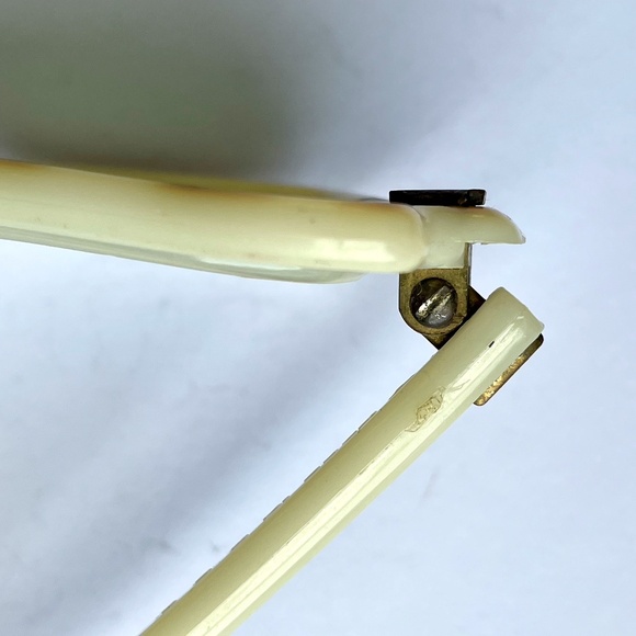 Vintage sunglasses - Picture 6 of 9